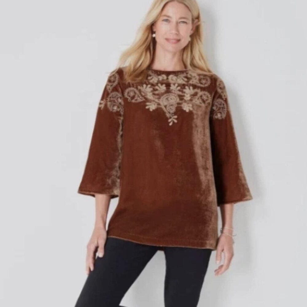 NWT J. Jill Velvet Top Auburn Cream M